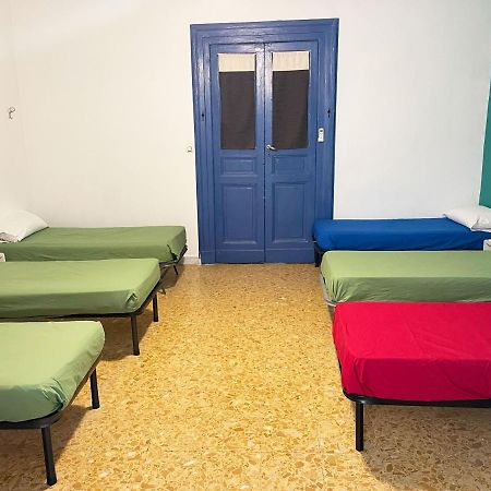 נאפולי 6 Small Rooms מראה חיצוני תמונה