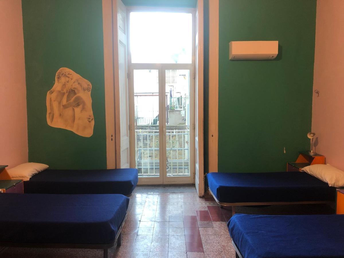 נאפולי 6 Small Rooms מראה חיצוני תמונה