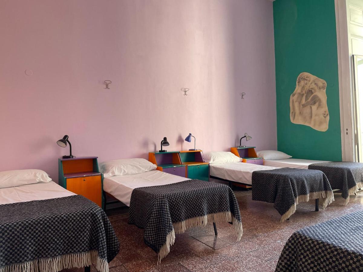 נאפולי 6 Small Rooms מראה חיצוני תמונה